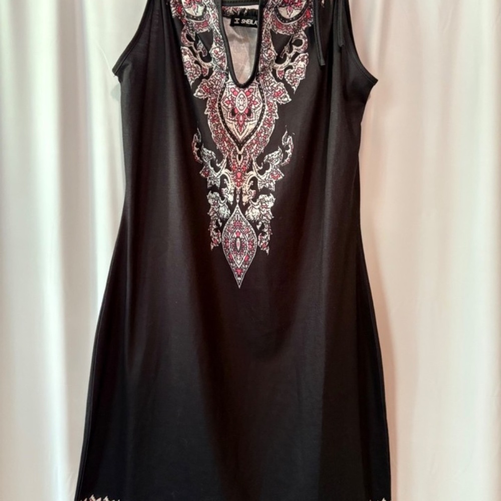 Women's Black Sheilay Sleeveless Dress with Red & White Indian Motif - Small